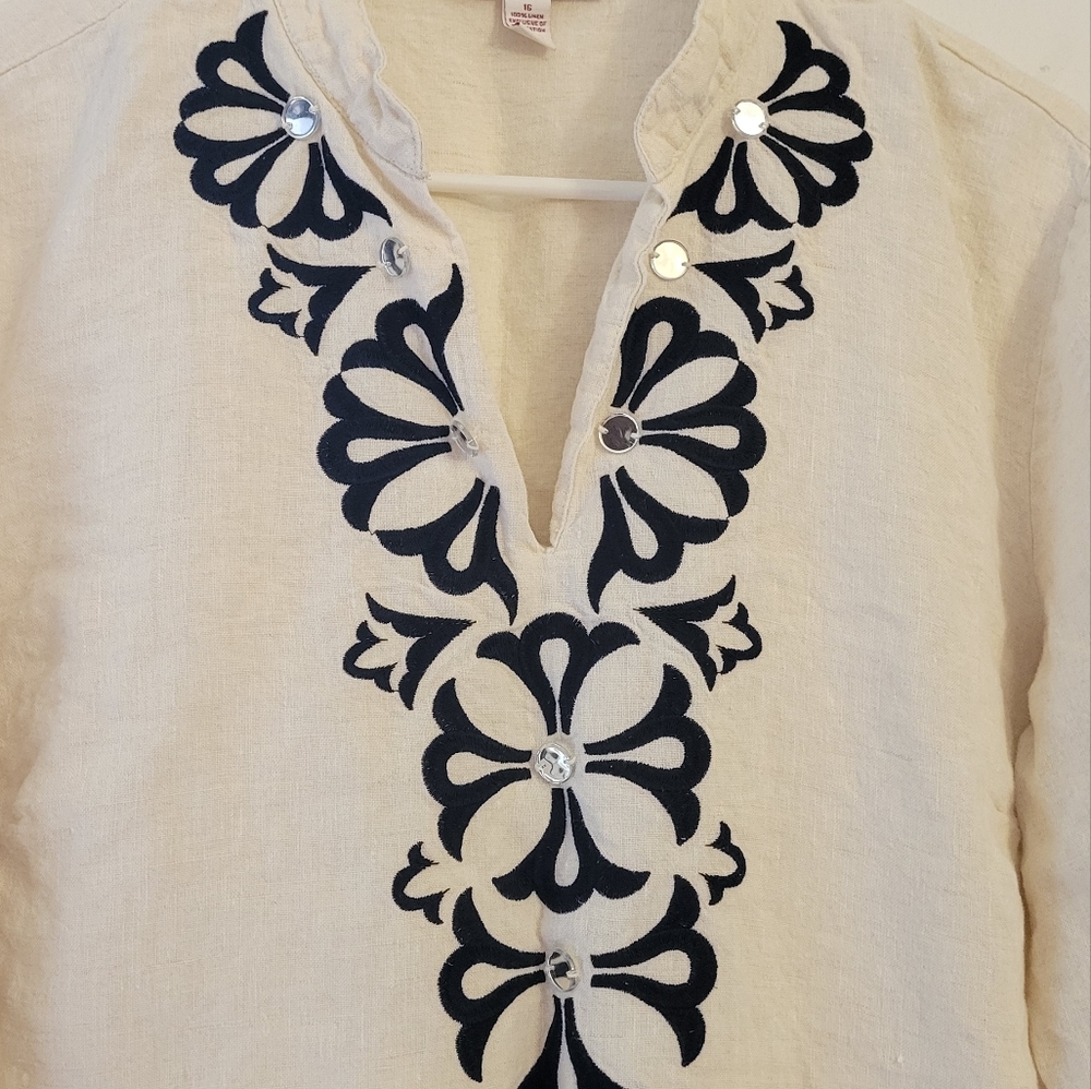 JM Collection Tops - Picture 2 of 6